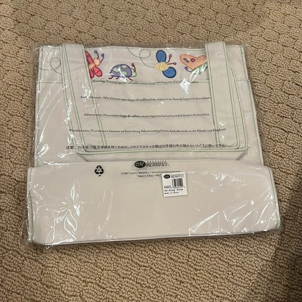 New - Creative Memories Tiny Tote